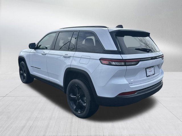 New 2026 Jeep Grand Cherokee Limited w/ Limited Altitude Package RWD image 7