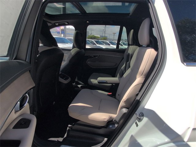 New 2026 Volvo XC90 B6 Plus image 8