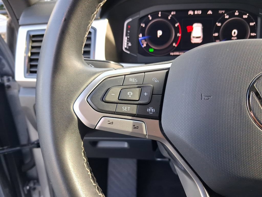 Used 2022 Volkswagen Atlas Cross Sport SE w/ Black Wheel Package AWD/4WD image 19