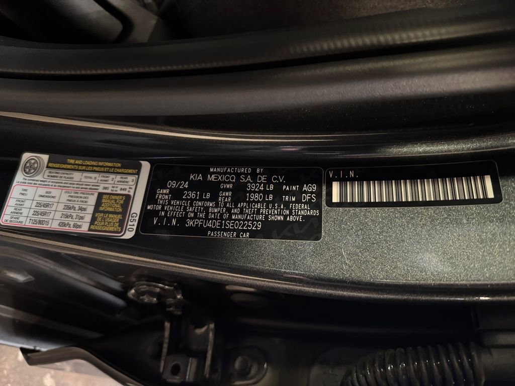 Certified 2025 Kia K4 EX FWD image 31