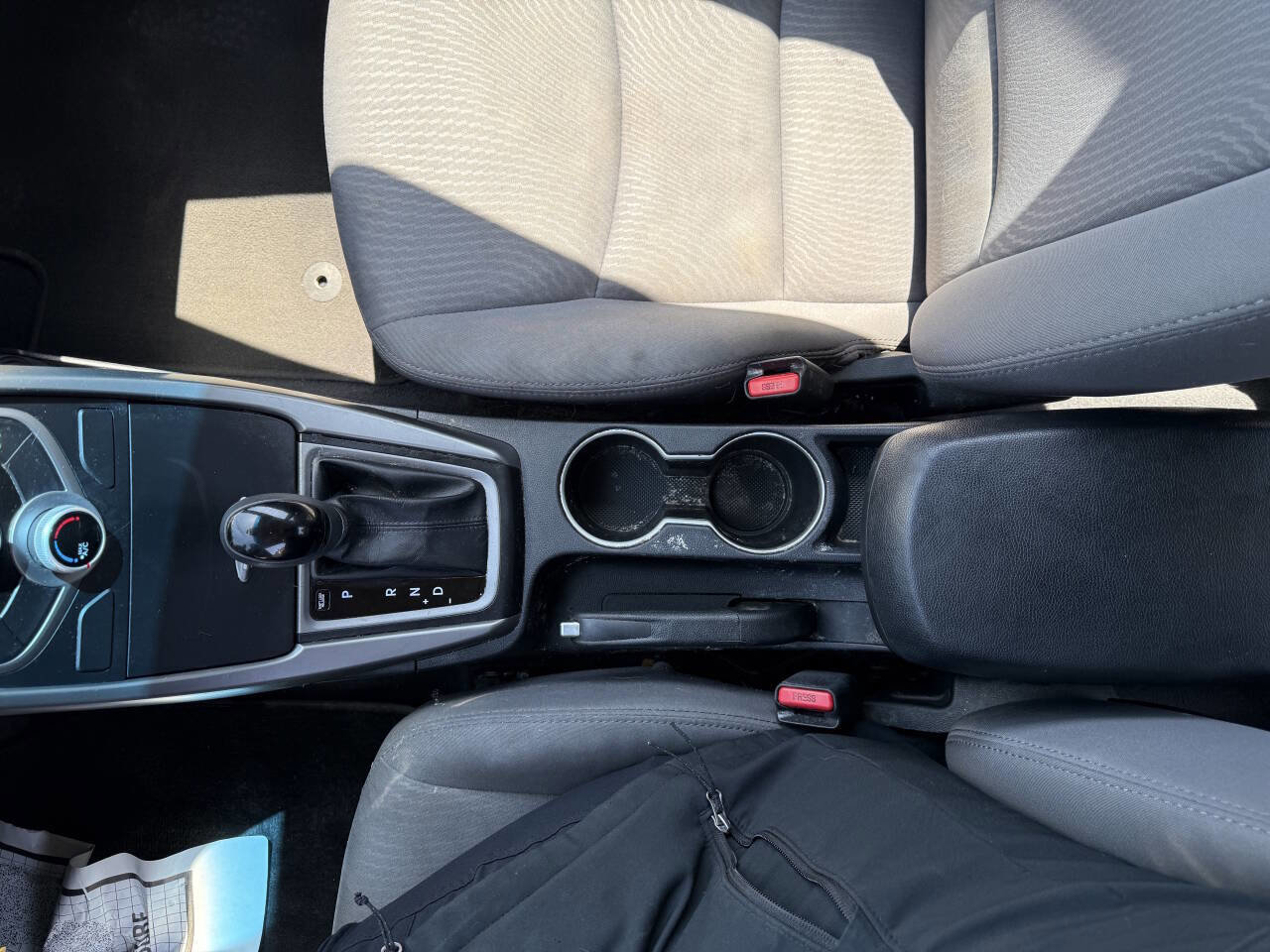 Used 2016 Hyundai Elantra SE FWD image 19