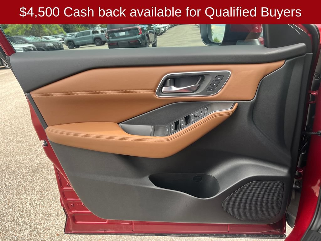 New 2026 Nissan Rogue Platinum w/ Platinum Premium Package AWD/4WD image 12