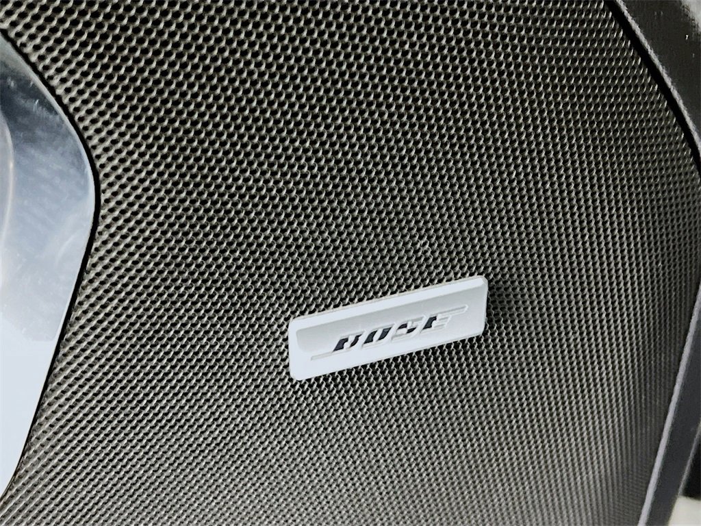 Used 2022 GMC Yukon SLT w/ SLT Premium Package image 18