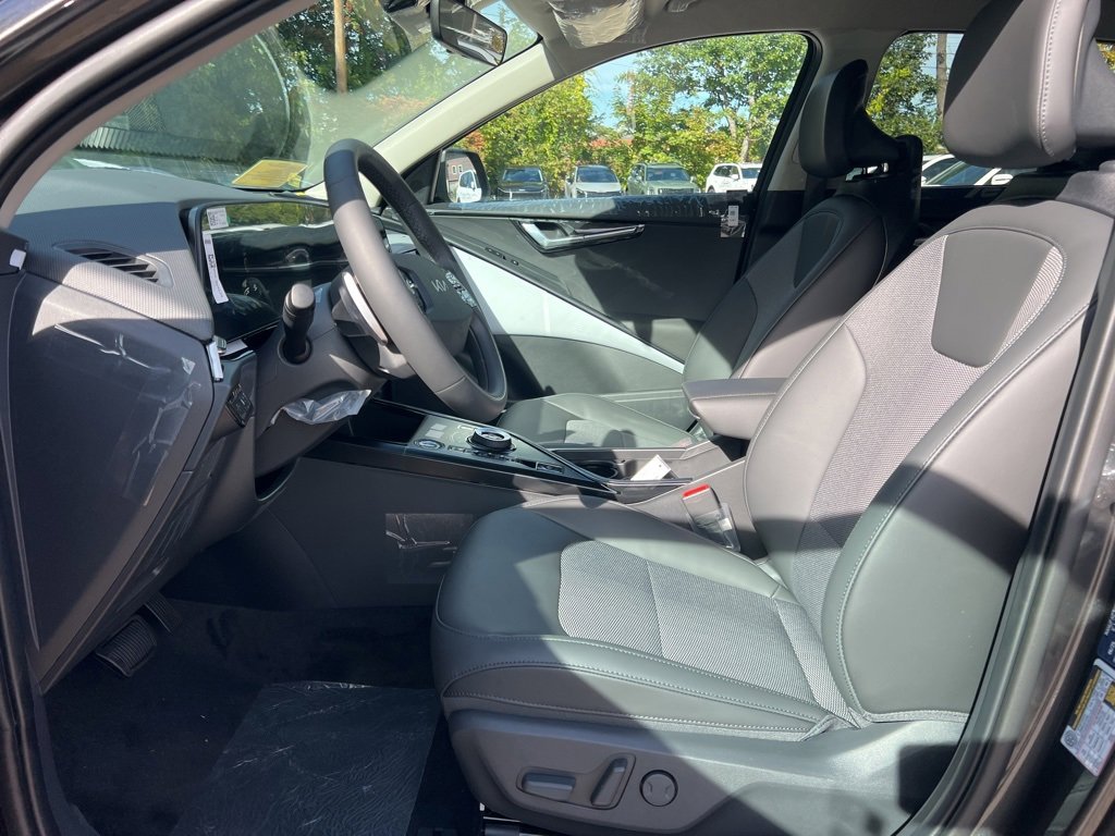 New 2025 Kia Niro EX w/ EX Cold Weather Package image 8