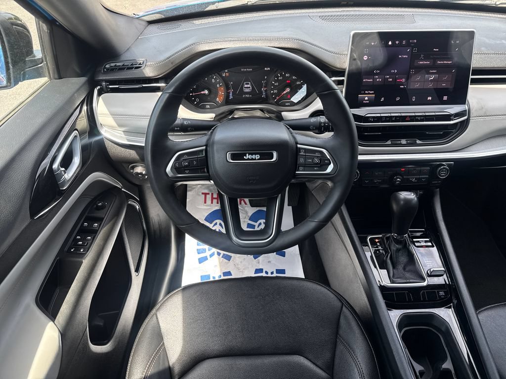 Used 2024 Jeep Compass Limited AWD/4WD image 15