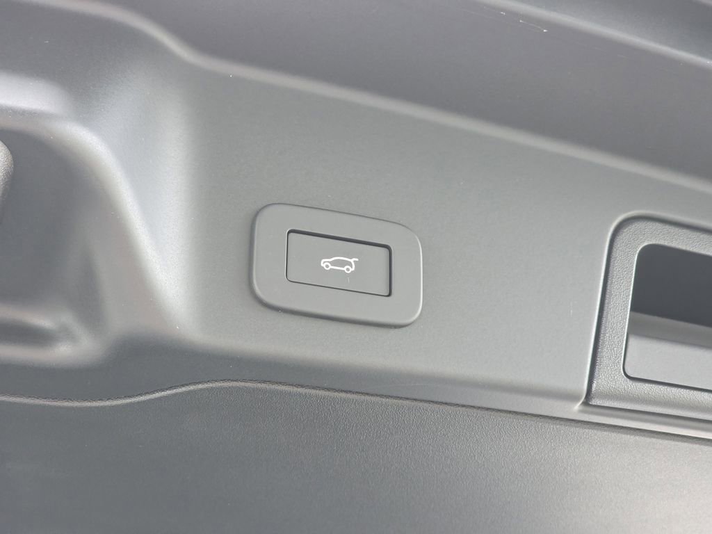 New 2026 Land Rover Range Rover Evoque S image 13