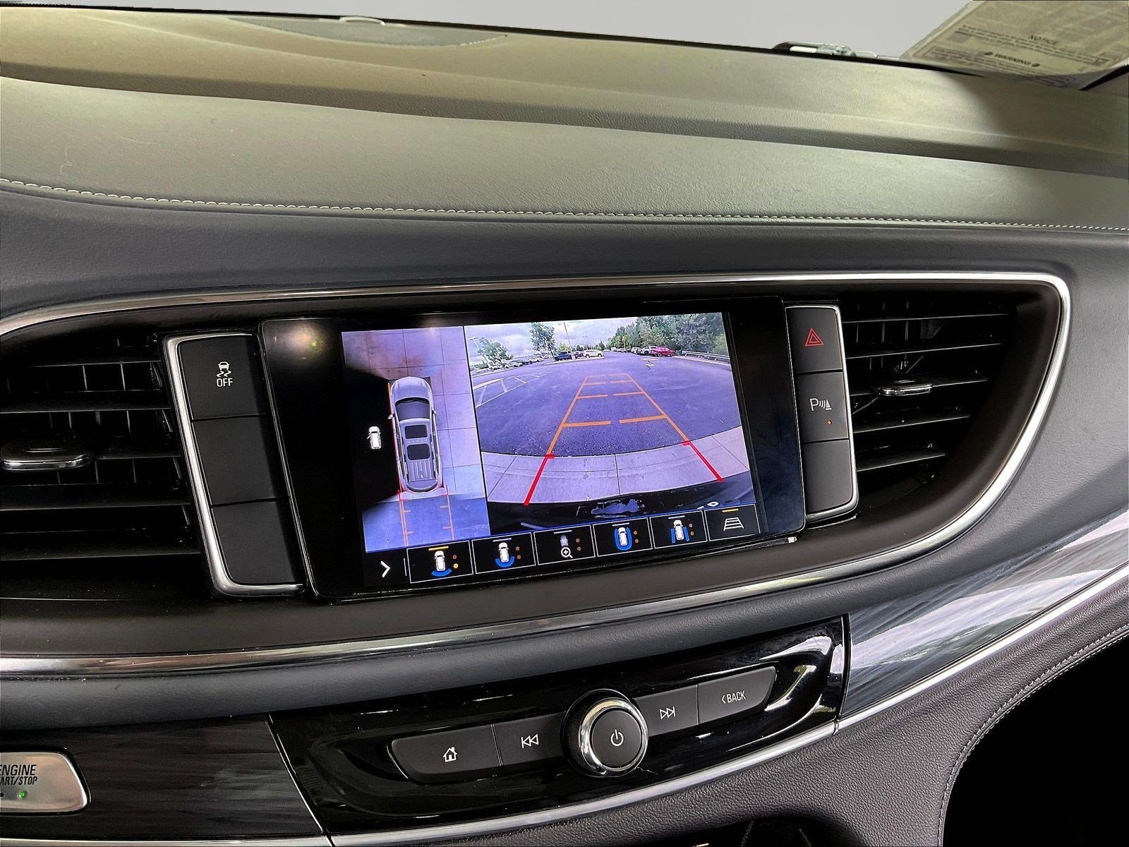 Used 2021 Buick Enclave Essence FWD image 14