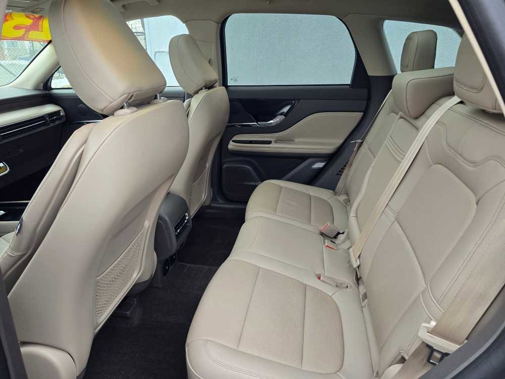 Used 2023 Lincoln Corsair Reserve w/ Equipment Group 201A image 14