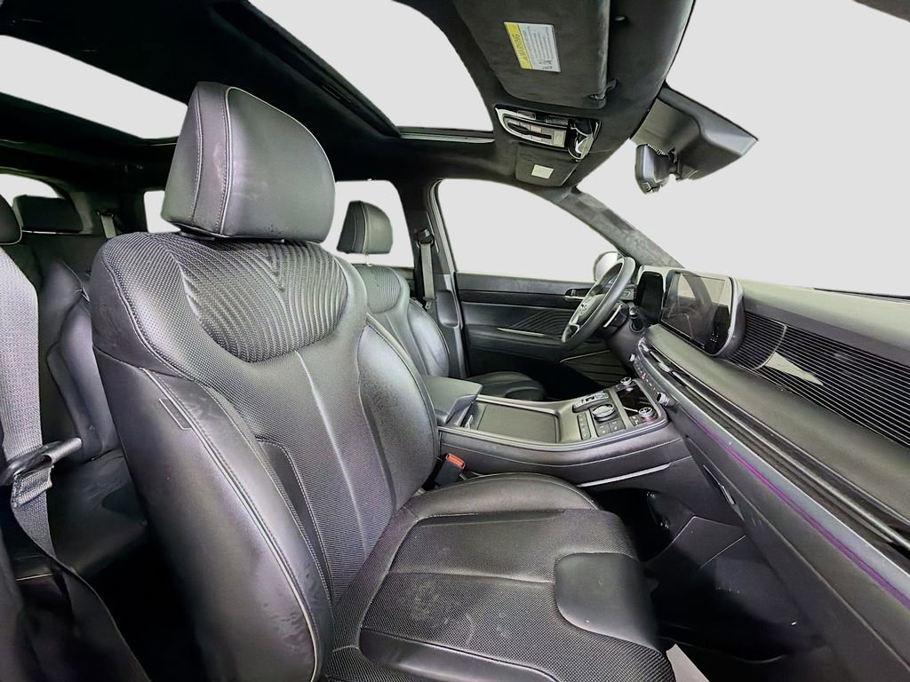 Used 2024 Hyundai Palisade Calligraphy image 32