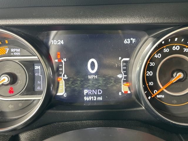 Used 2019 Jeep Wrangler Unlimited Sahara w/ Uconnect 4C Nav & Sound Group image 19