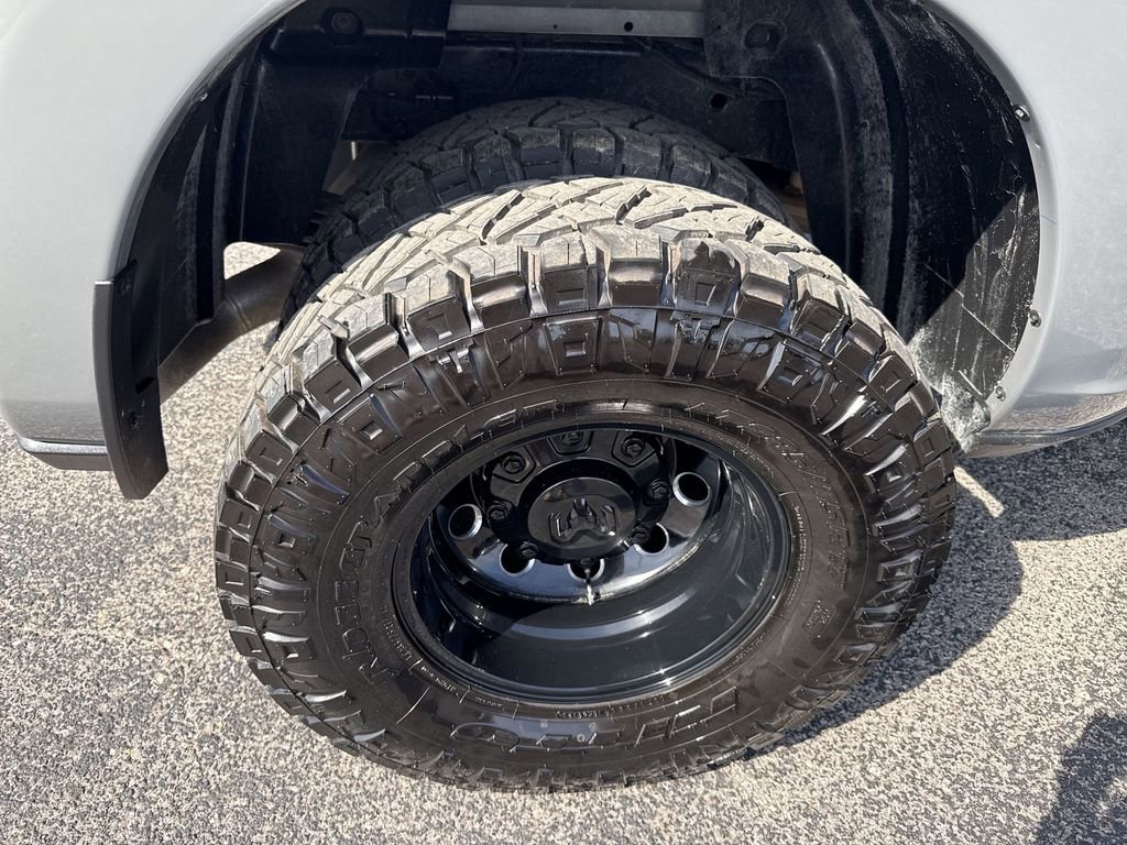 Used 2025 RAM 3500 Laramie w/ Night Edition image 40