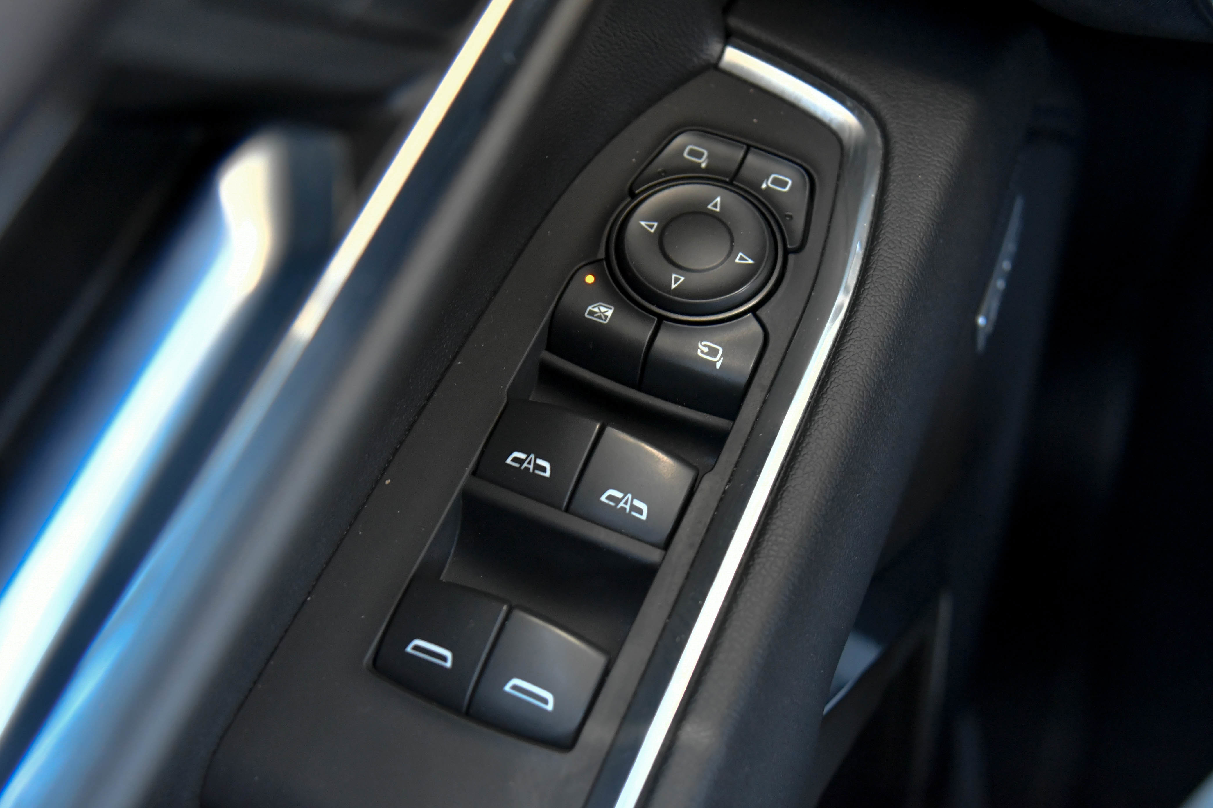 Used 2024 Chevrolet Silverado 1500 LTZ w/ Technology Package AWD/4WD image 45