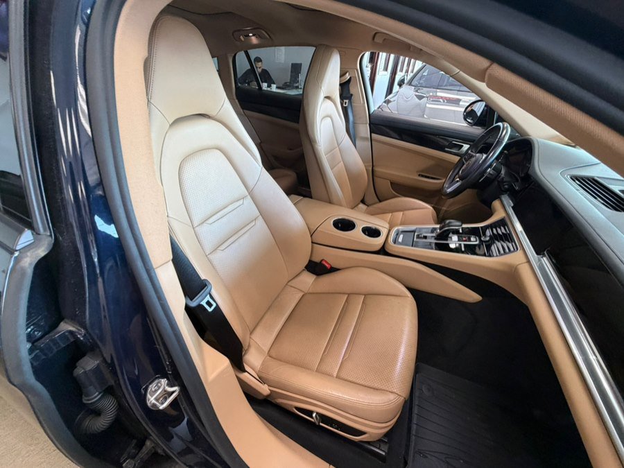 Used 2018 Porsche Panamera 4 AWD/4WD image 44