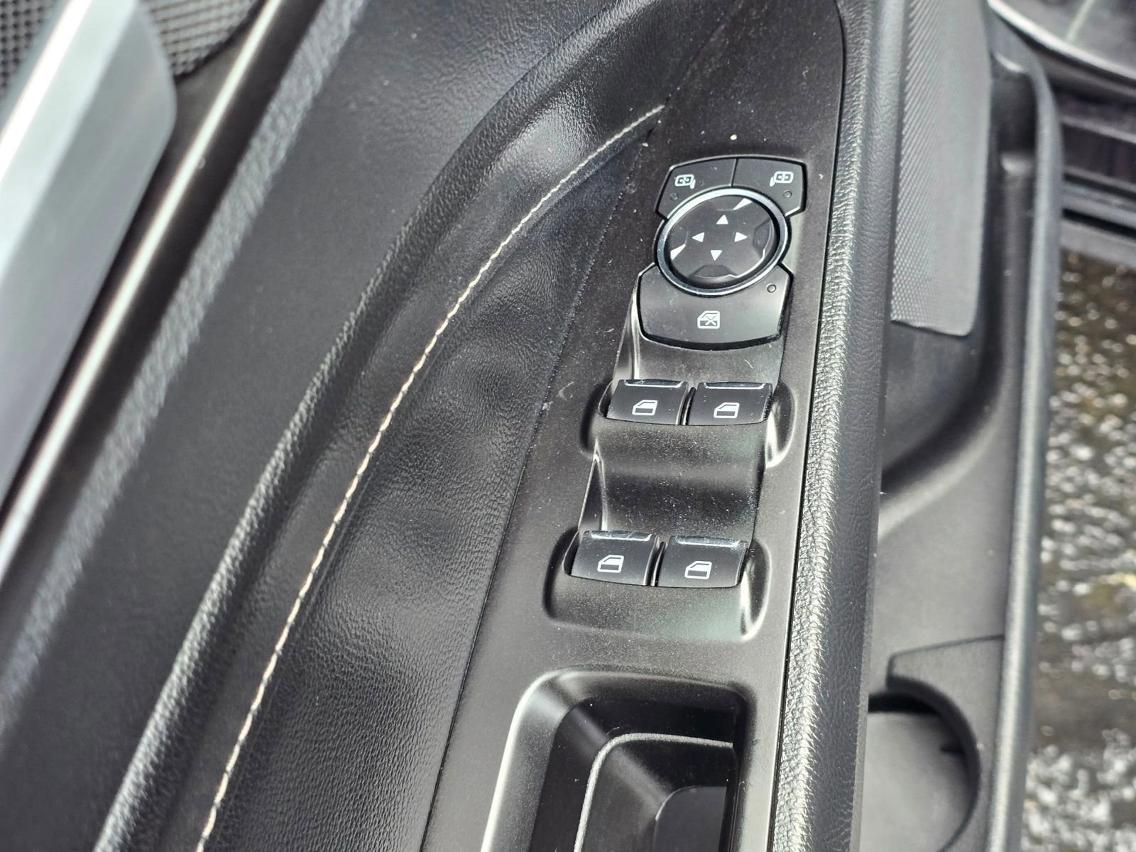 Used 2020 Ford Fusion Titanium image 21