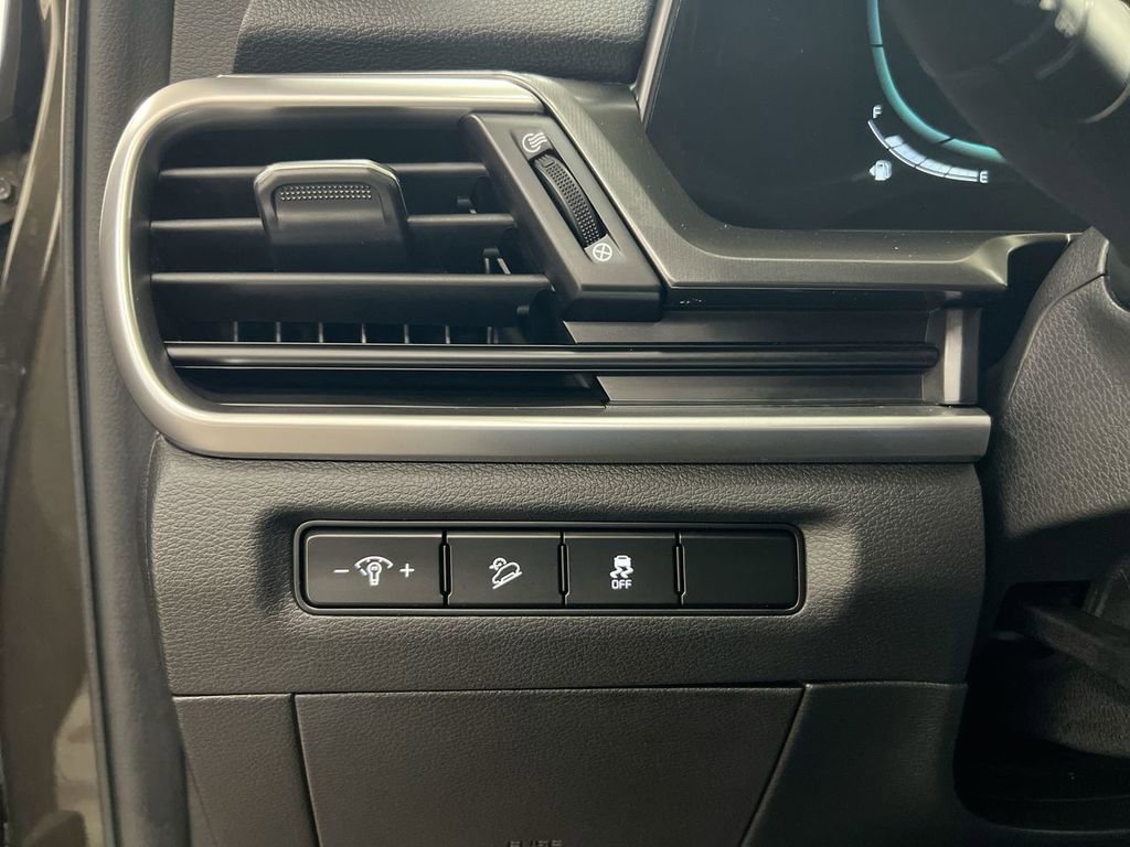Used 2024 Kia Telluride S image 19