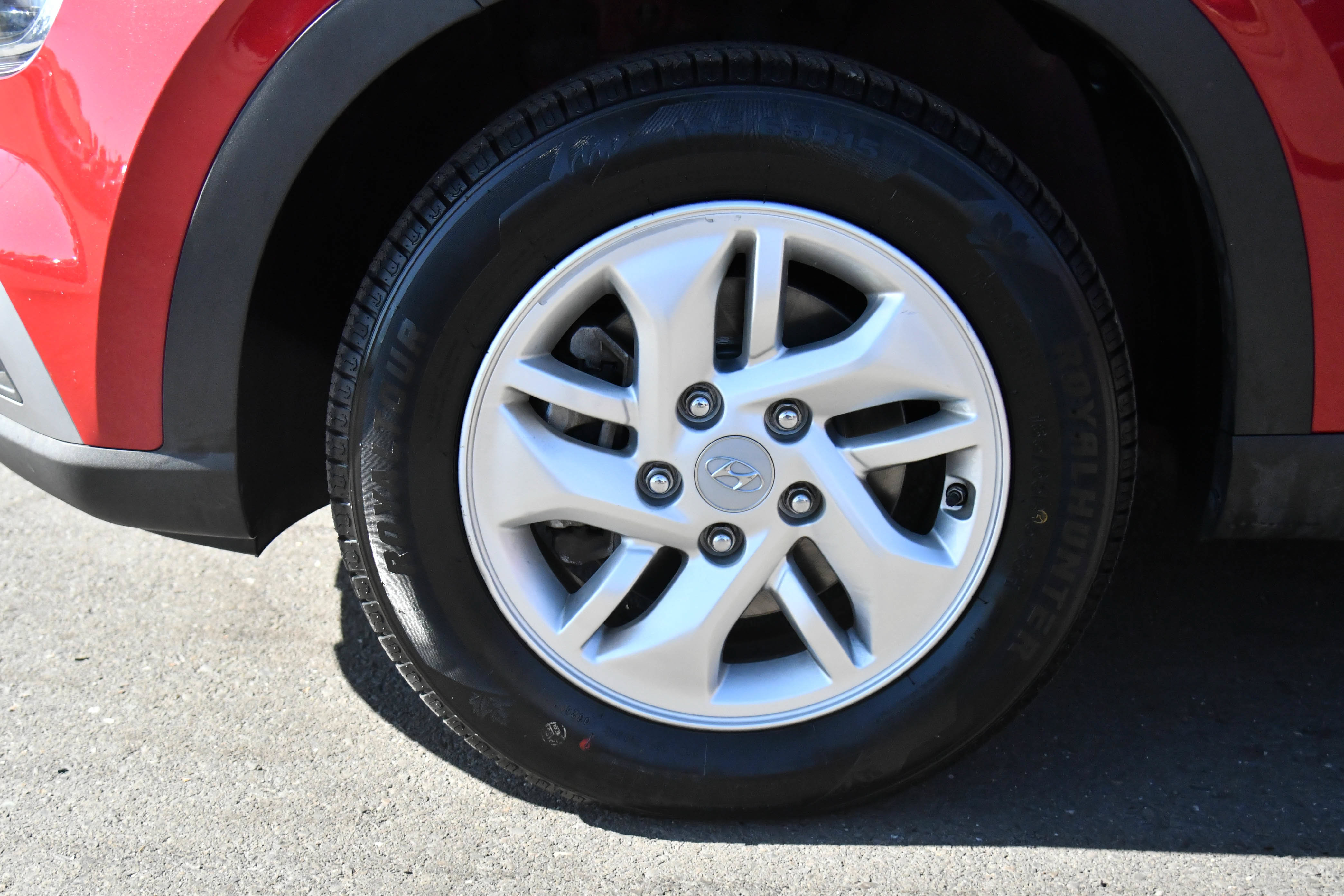Used 2022 Hyundai Venue SE w/ Cargo Package FWD image 12