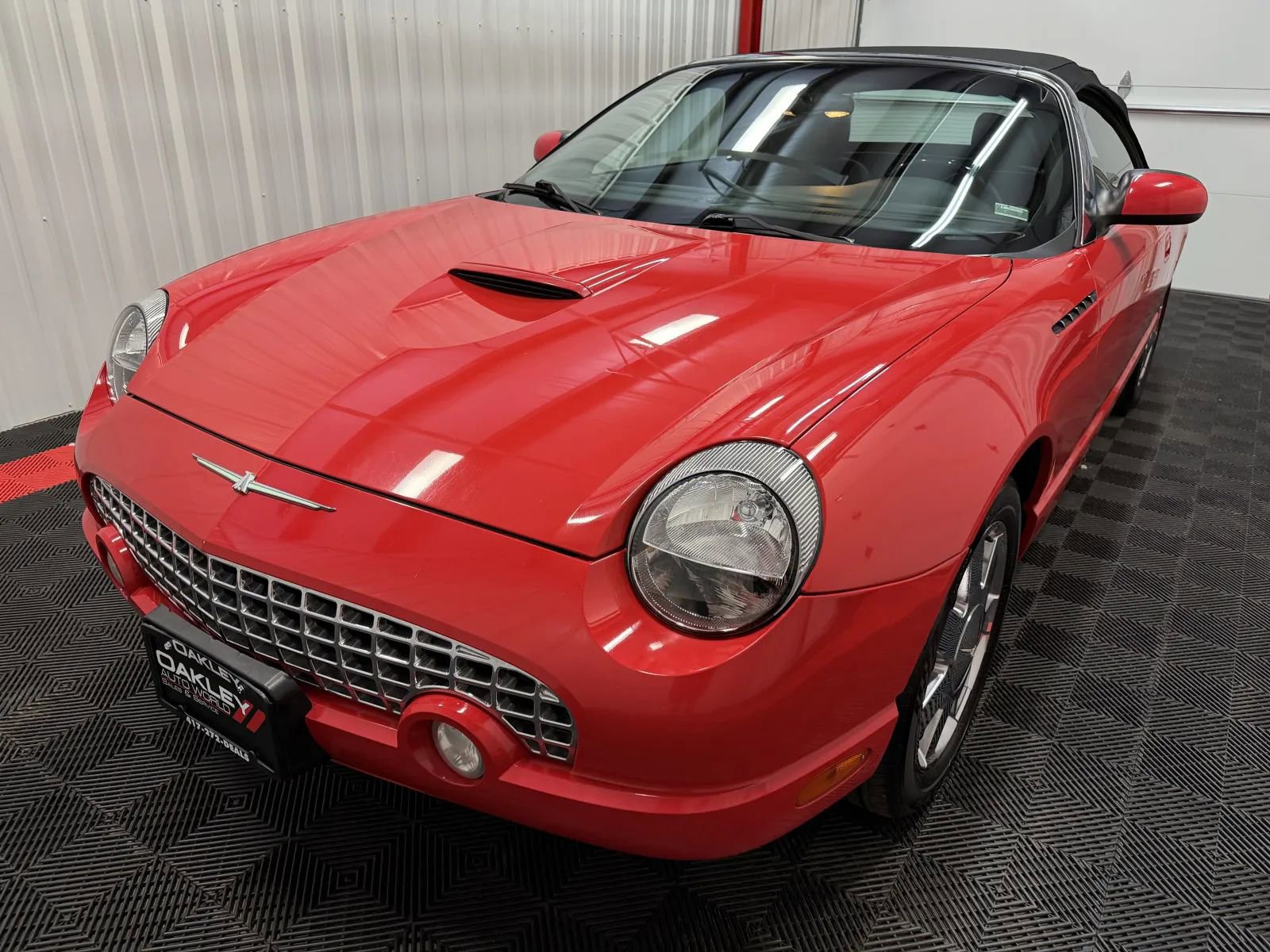 Used 2002 Ford Thunderbird image 14