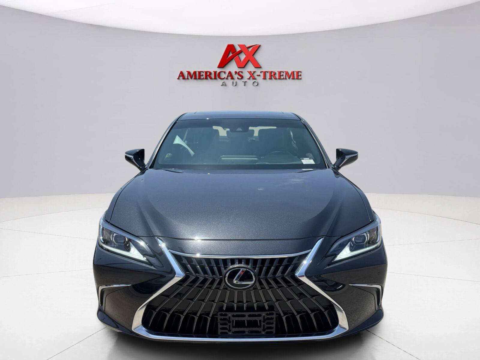 Used 2024 Lexus ES 350 w/ Premium Package FWD image 9