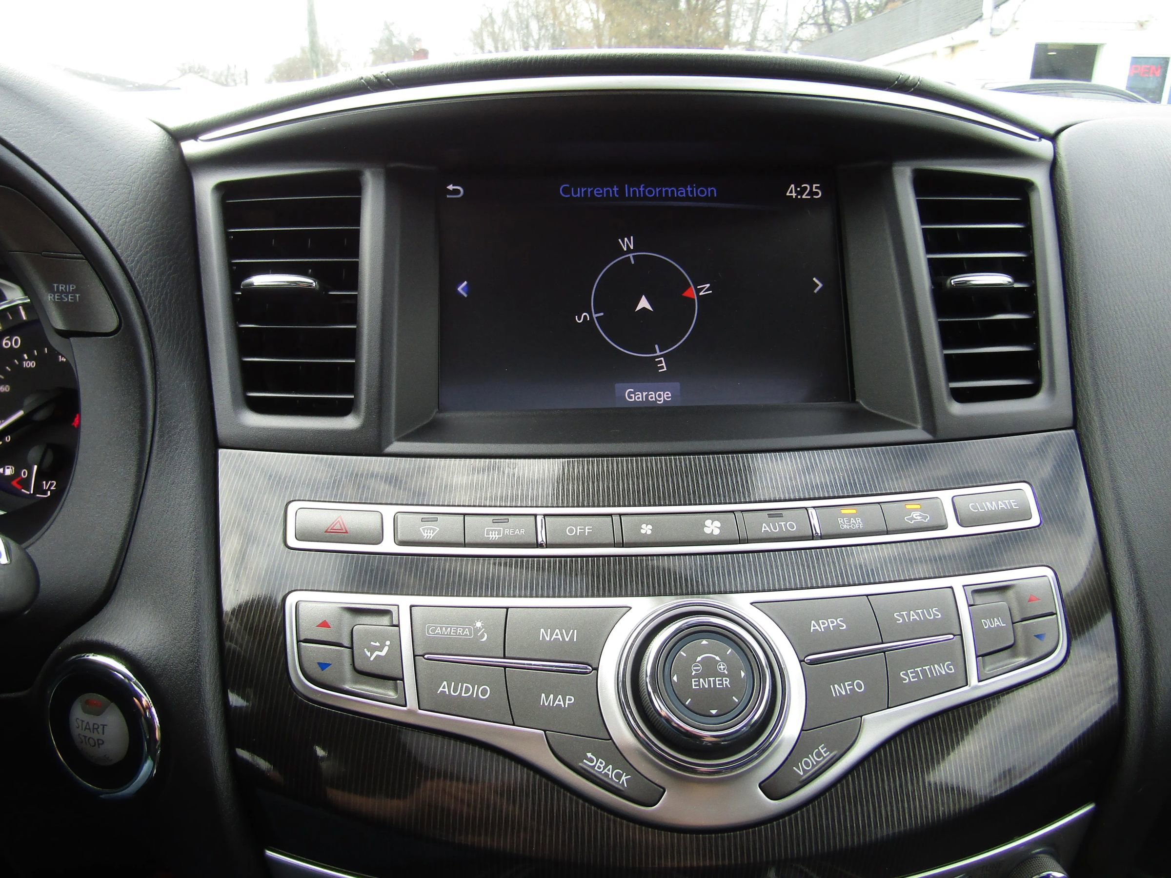 Used 2019 INFINITI QX60 Luxe w/ Essential Package image 30