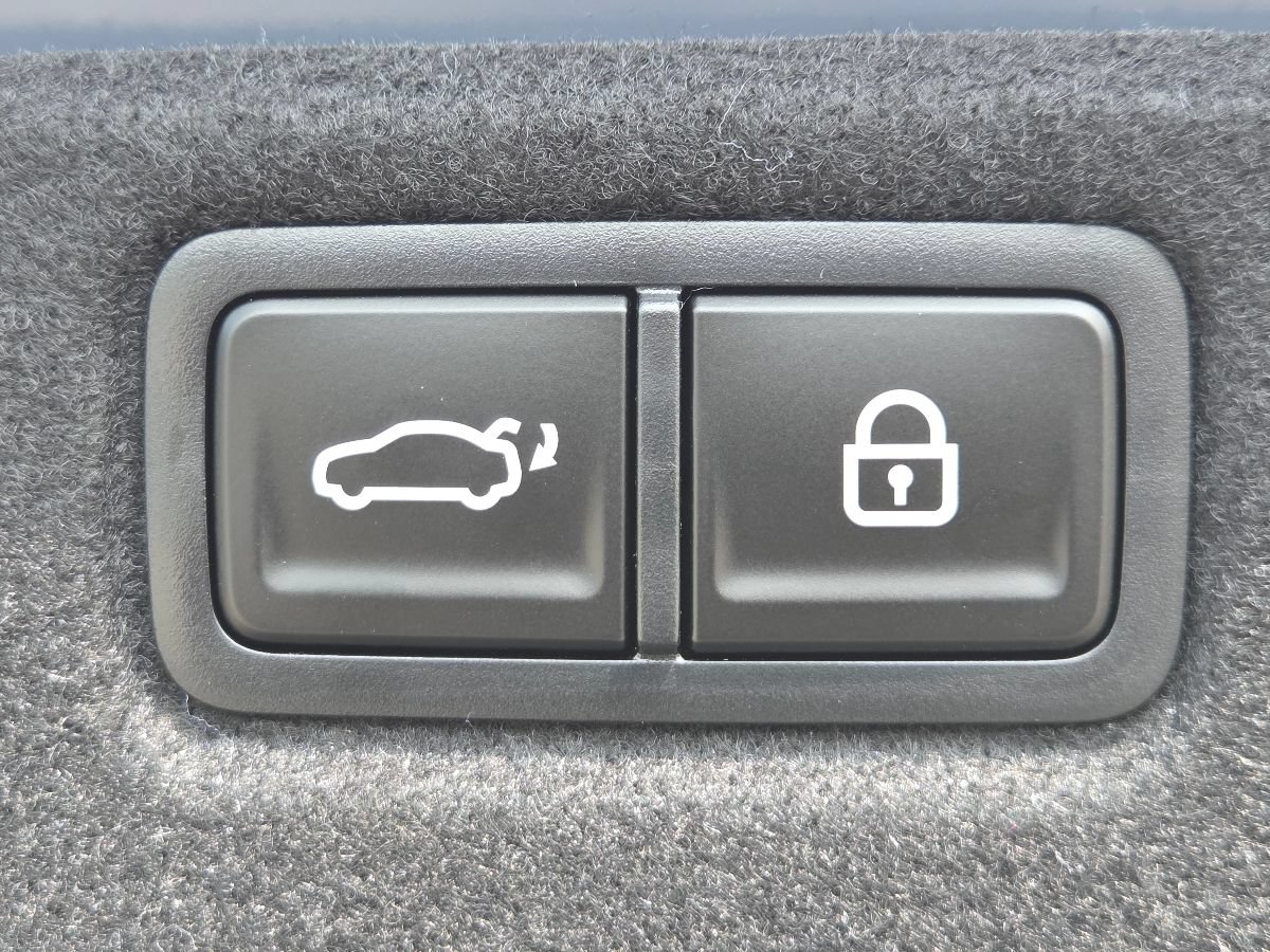 New 2026 Hyundai Sonata Limited FWD image 28