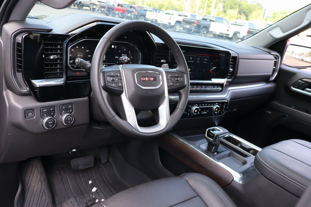 Used 2023 GMC Sierra 1500 SLT w/ SLT Premium Package image 4