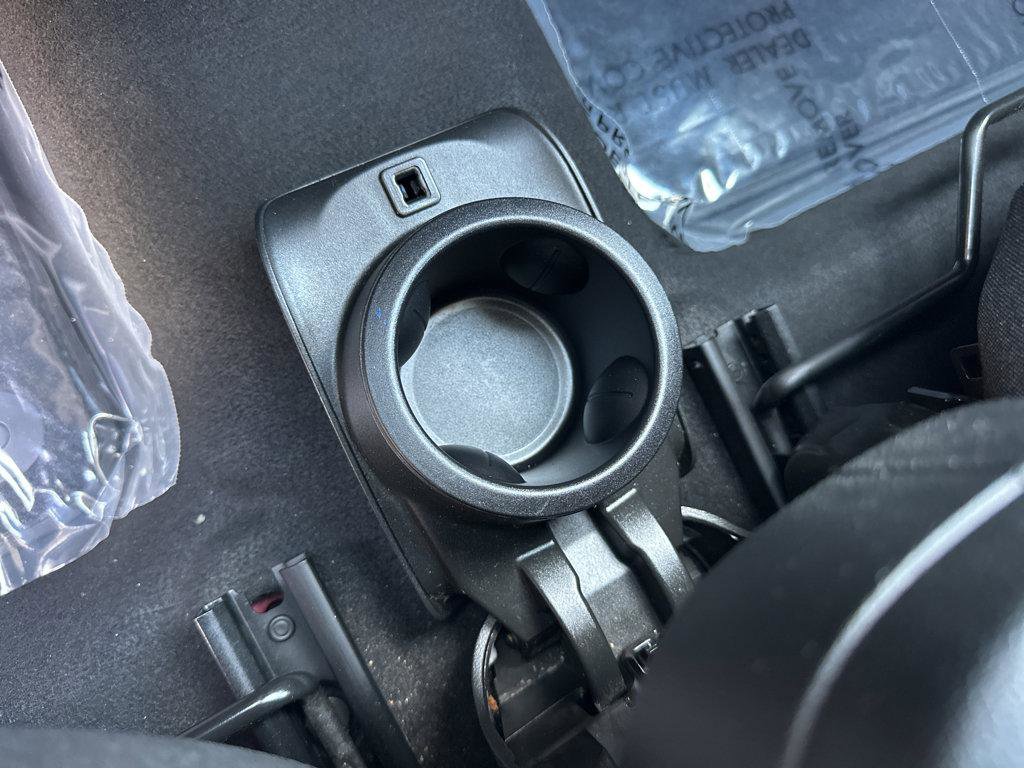 Used 2024 FIAT 500 e (RED) image 25