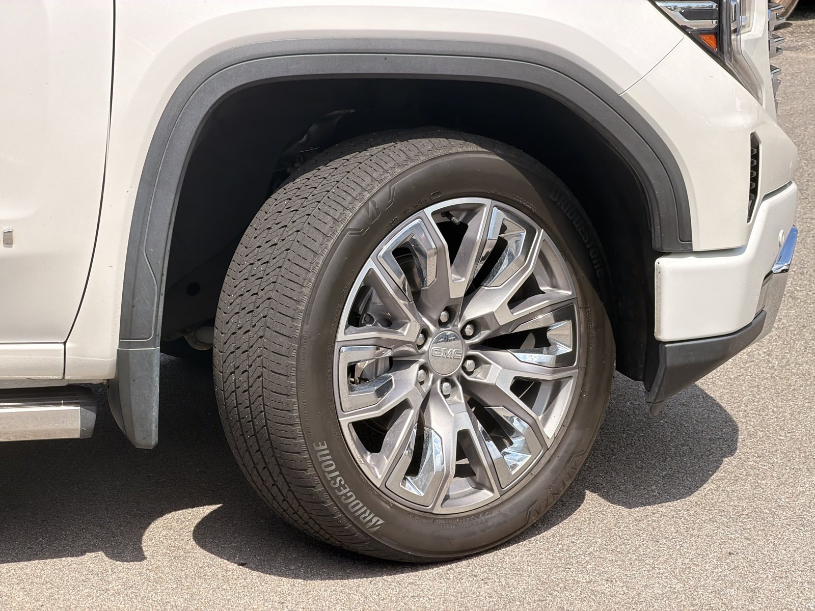 Used 2023 GMC Sierra 1500 Denali AWD/4WD image 5