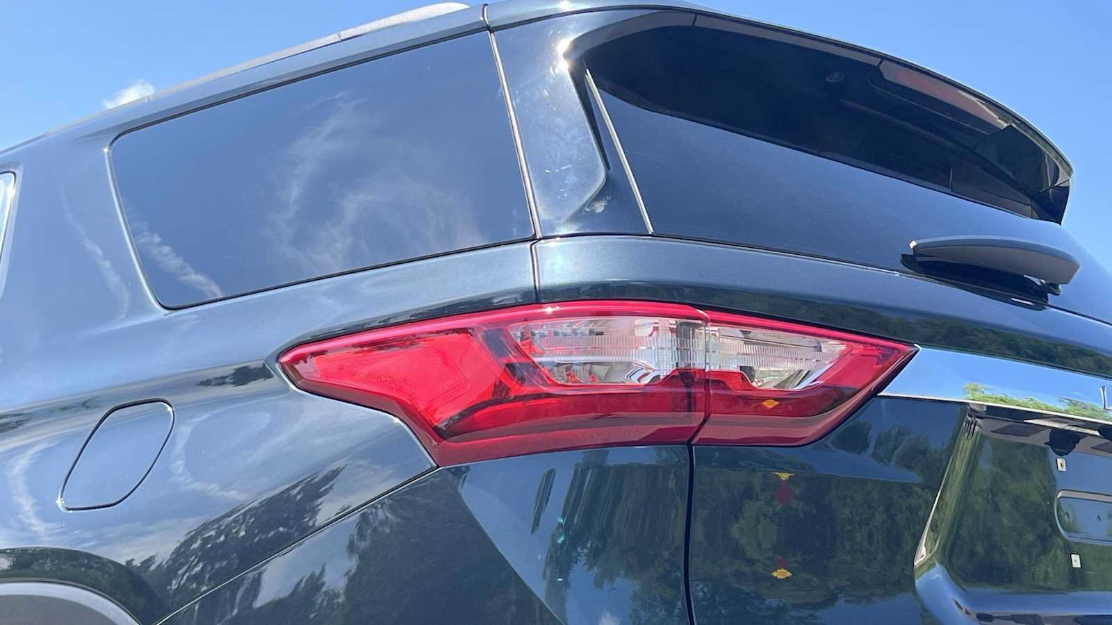 Used 2019 Chevrolet Traverse LT AWD/4WD image 18