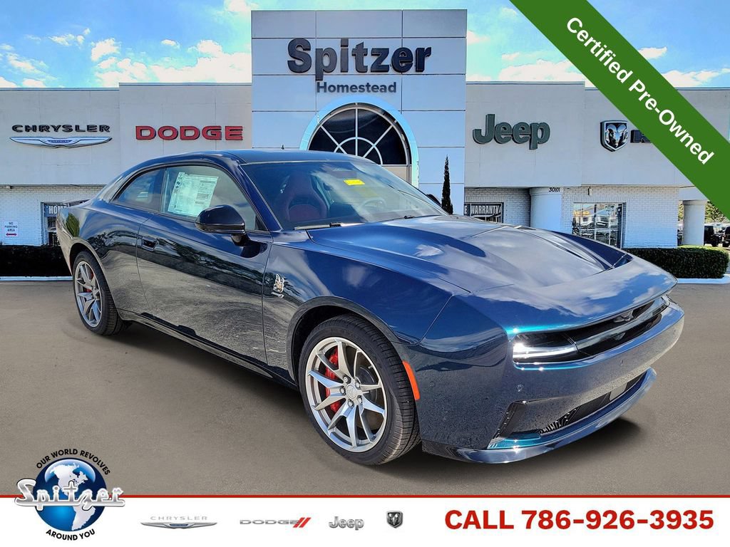Used 2025 Dodge Charger Daytona Scat Pack w/ Track Pack AWD/4WD image 1