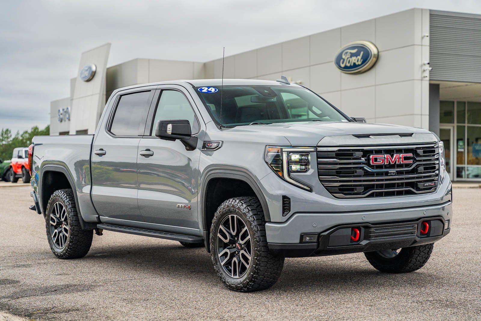 Used 2024 GMC Sierra 1500 AT4 w/ AT4 Premium Package