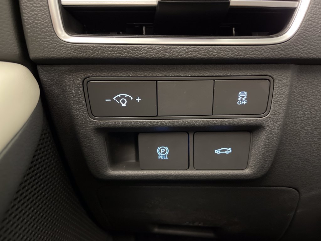 Certified 2025 Hyundai Sonata SEL FWD image 31