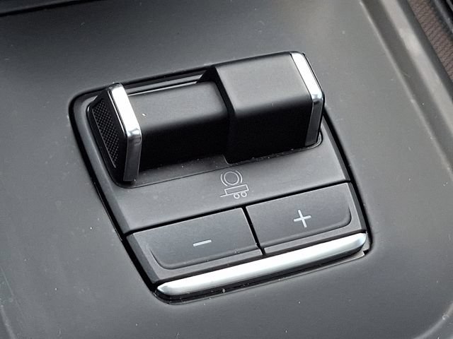 Used 2025 GMC Sierra 1500 Denali Ultimate AWD/4WD image 16