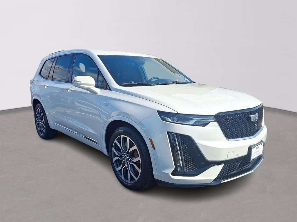 Certified 2024 Cadillac XT6 Sport w/ LPO, Floor Liner Package AWD/4WD image 3