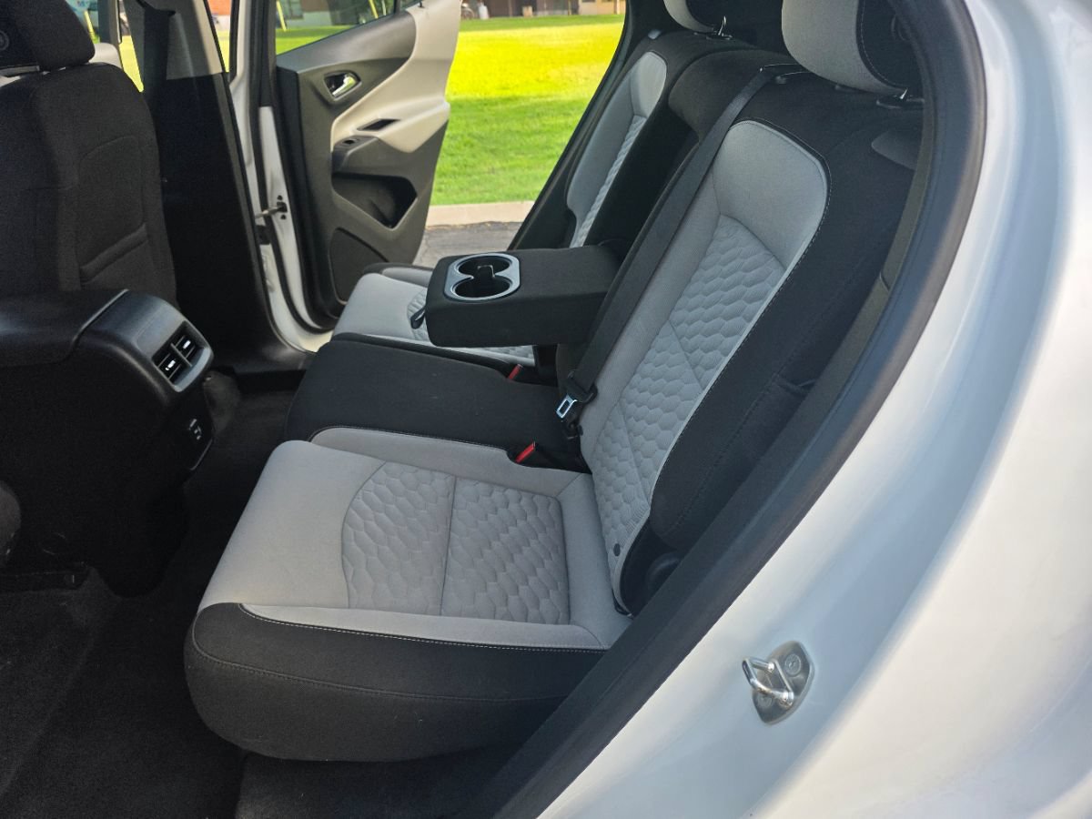 Used 2019 Chevrolet Equinox LS AWD/4WD image 22