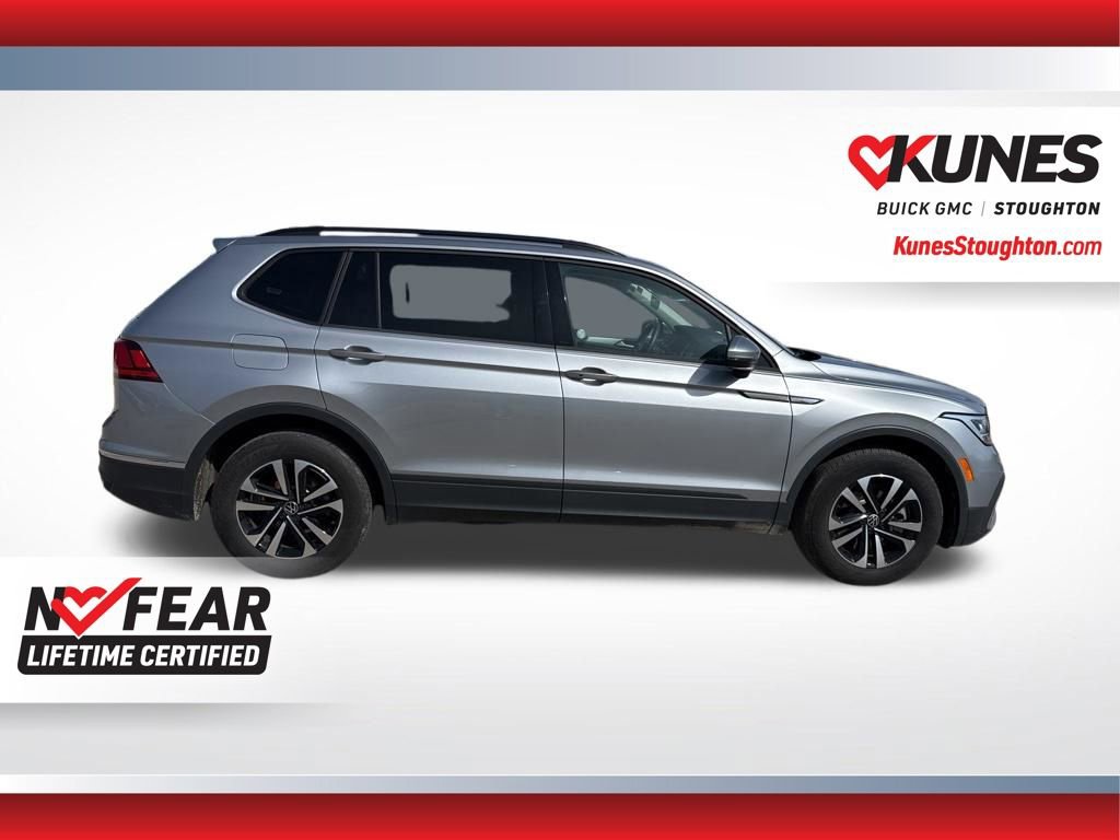 Used 2024 Volkswagen Tiguan S image 12