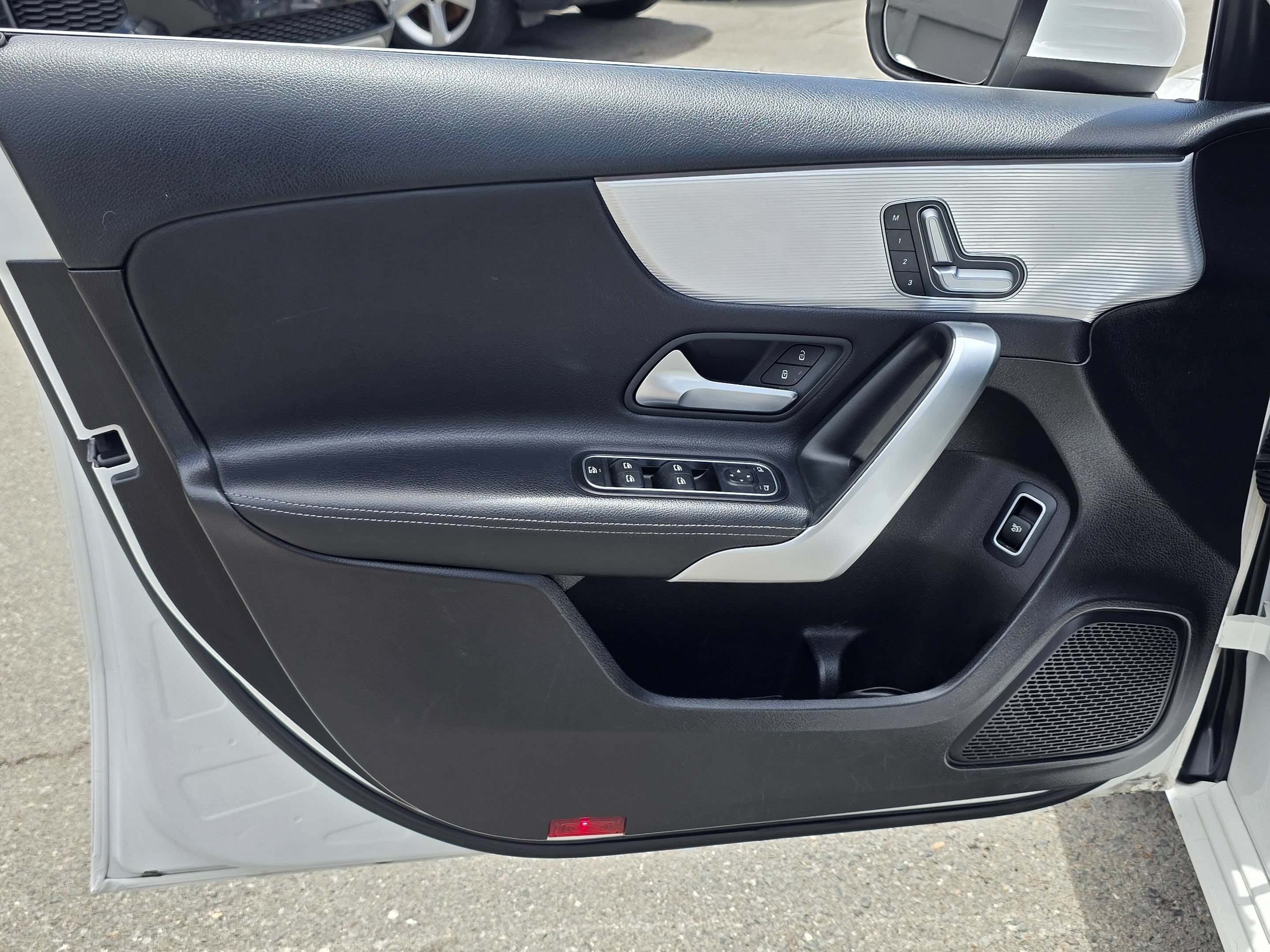 Used 2019 Mercedes-Benz A 220 w/ Parking Assistance Package image 21