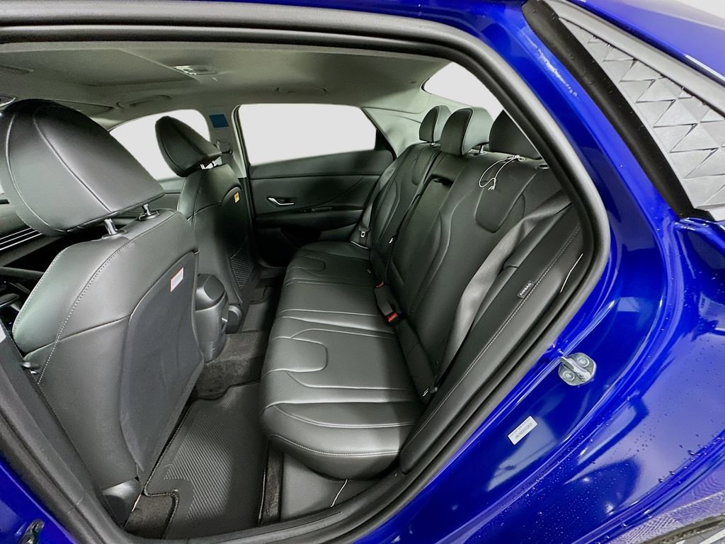 New 2026 Hyundai Elantra Limited image 17