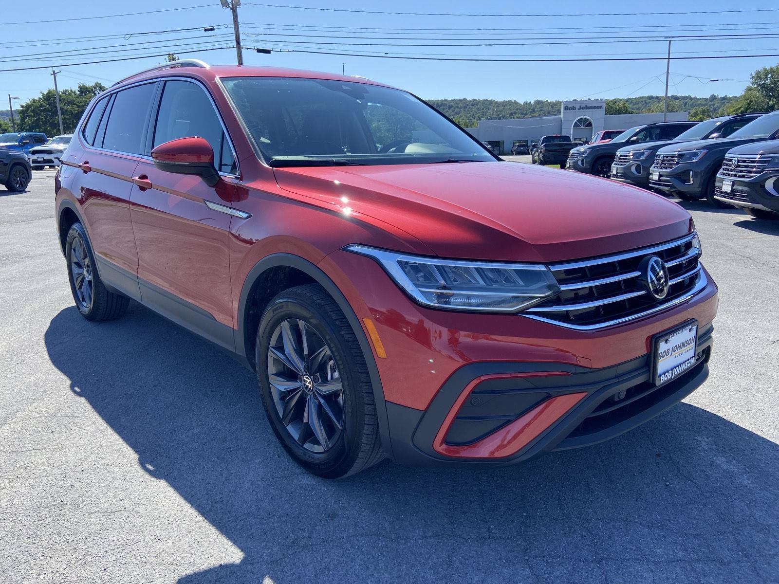 Used 2024 Volkswagen Tiguan SE