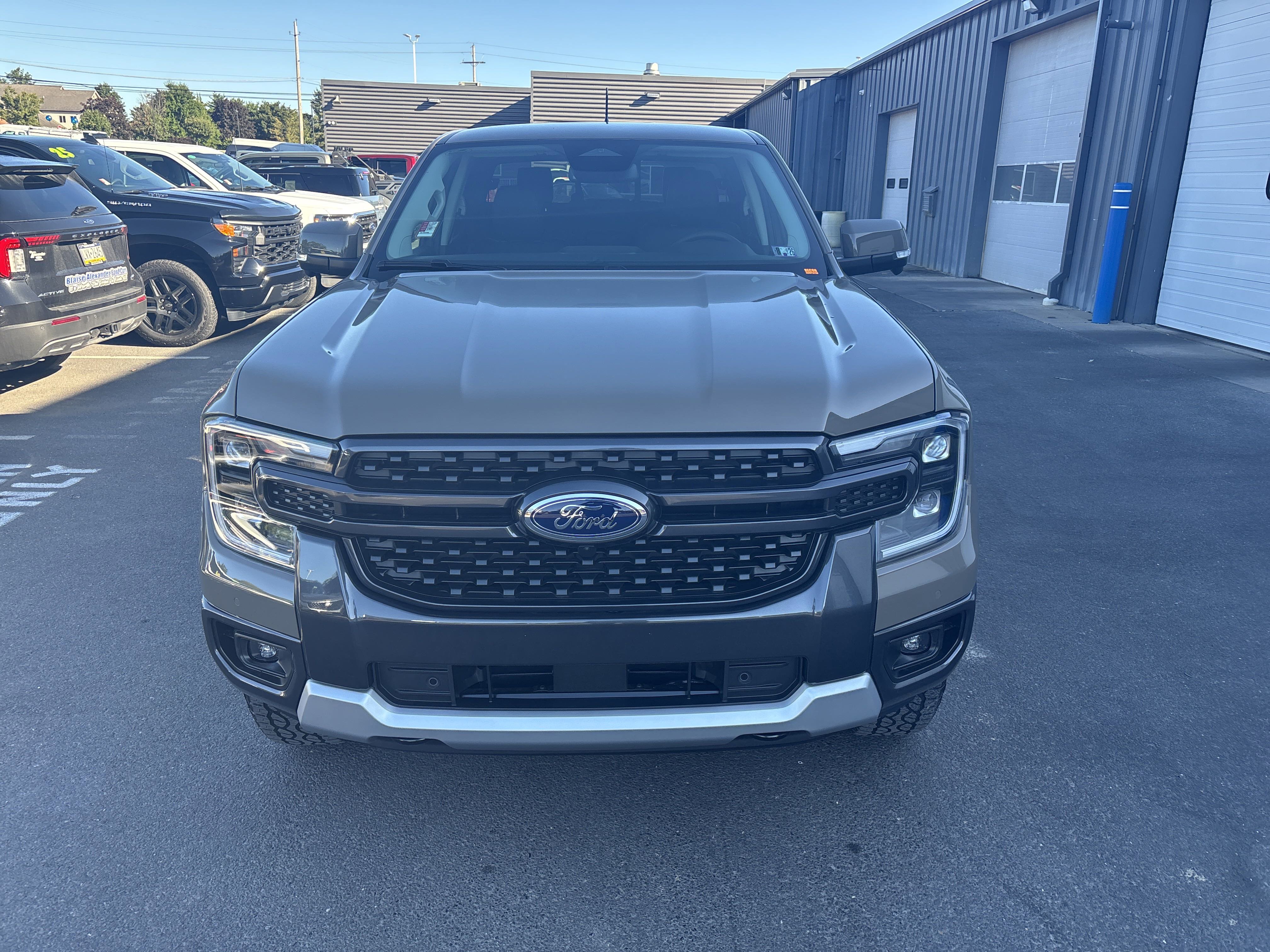 New 2025 Ford Ranger Lariat w/ Trailer Tow Package image 9