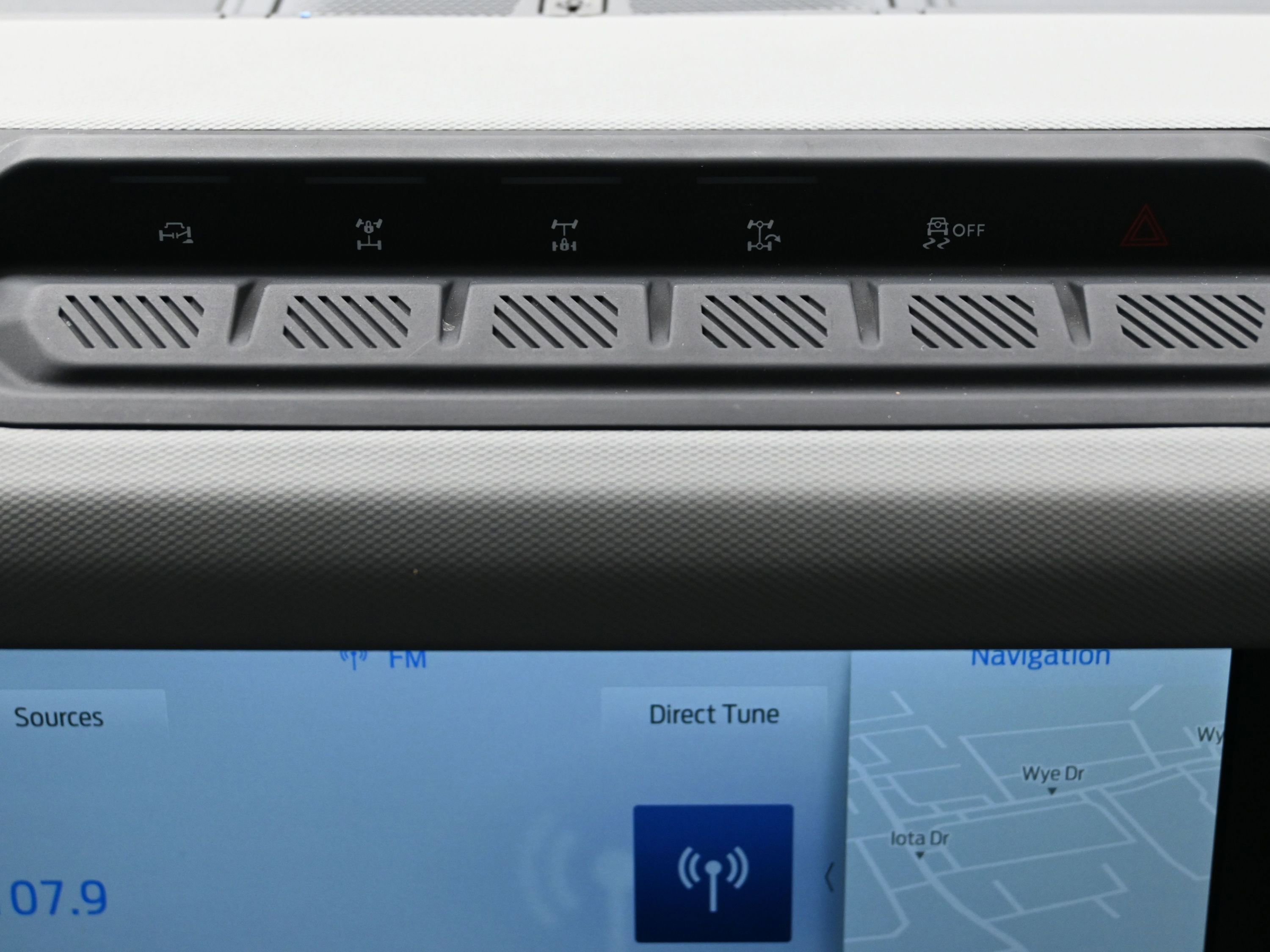 Used 2022 Ford Bronco Badlands image 29