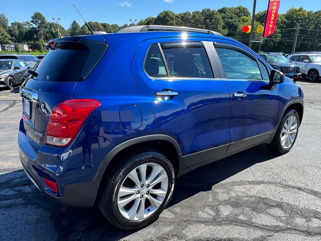 Used 2017 Chevrolet Trax Premier w/ Driver Confidence II Package AWD/4WD image 5