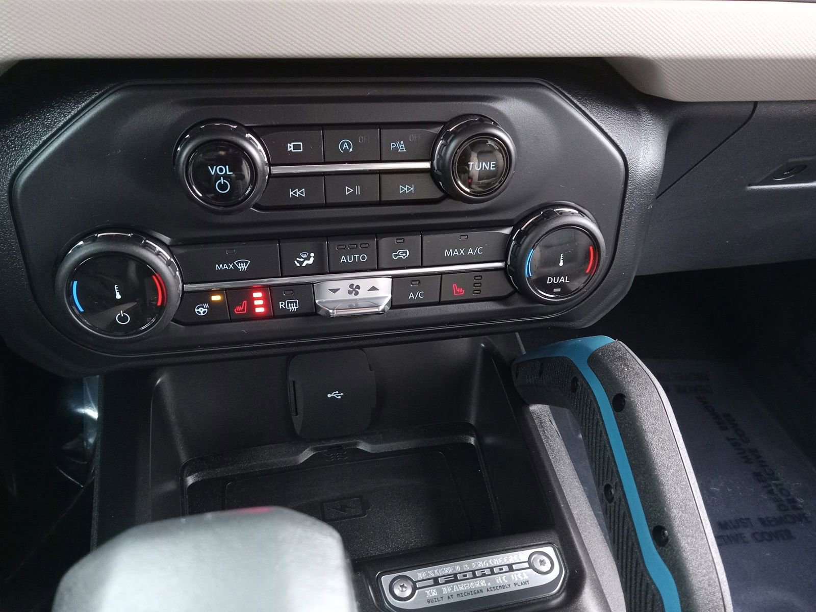 Used 2022 Ford Bronco Wildtrak image 19