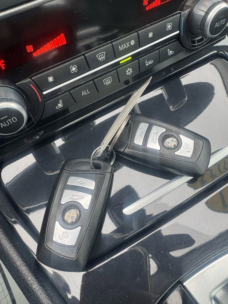 Used 2011 BMW 550i Gran Turismo xDrive image 18