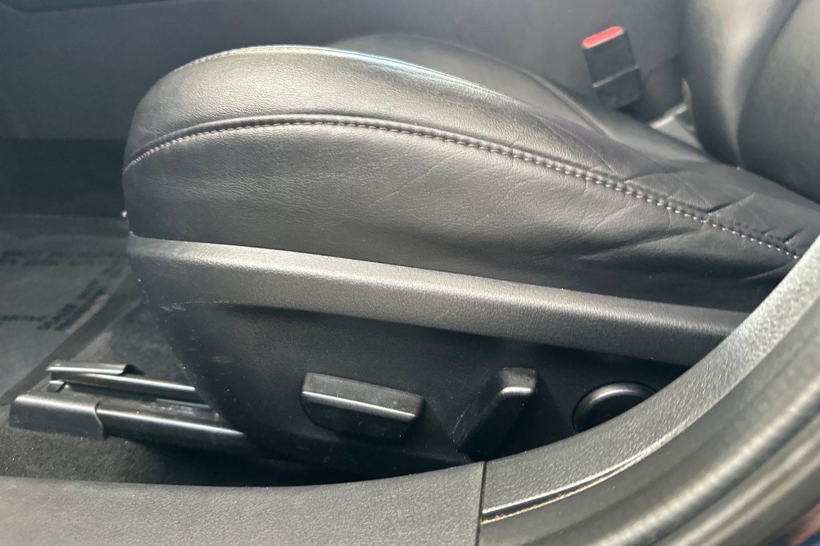 Used 2021 MAZDA MAZDA3 s FWD image 14