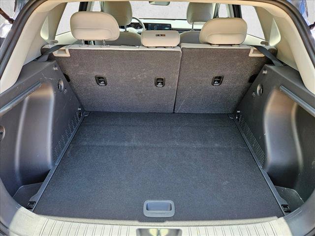 Used 2025 Hyundai Kona SEL FWD image 6