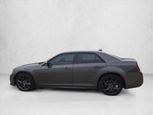 Used 2022 Chrysler 300 Touring L RWD image 9