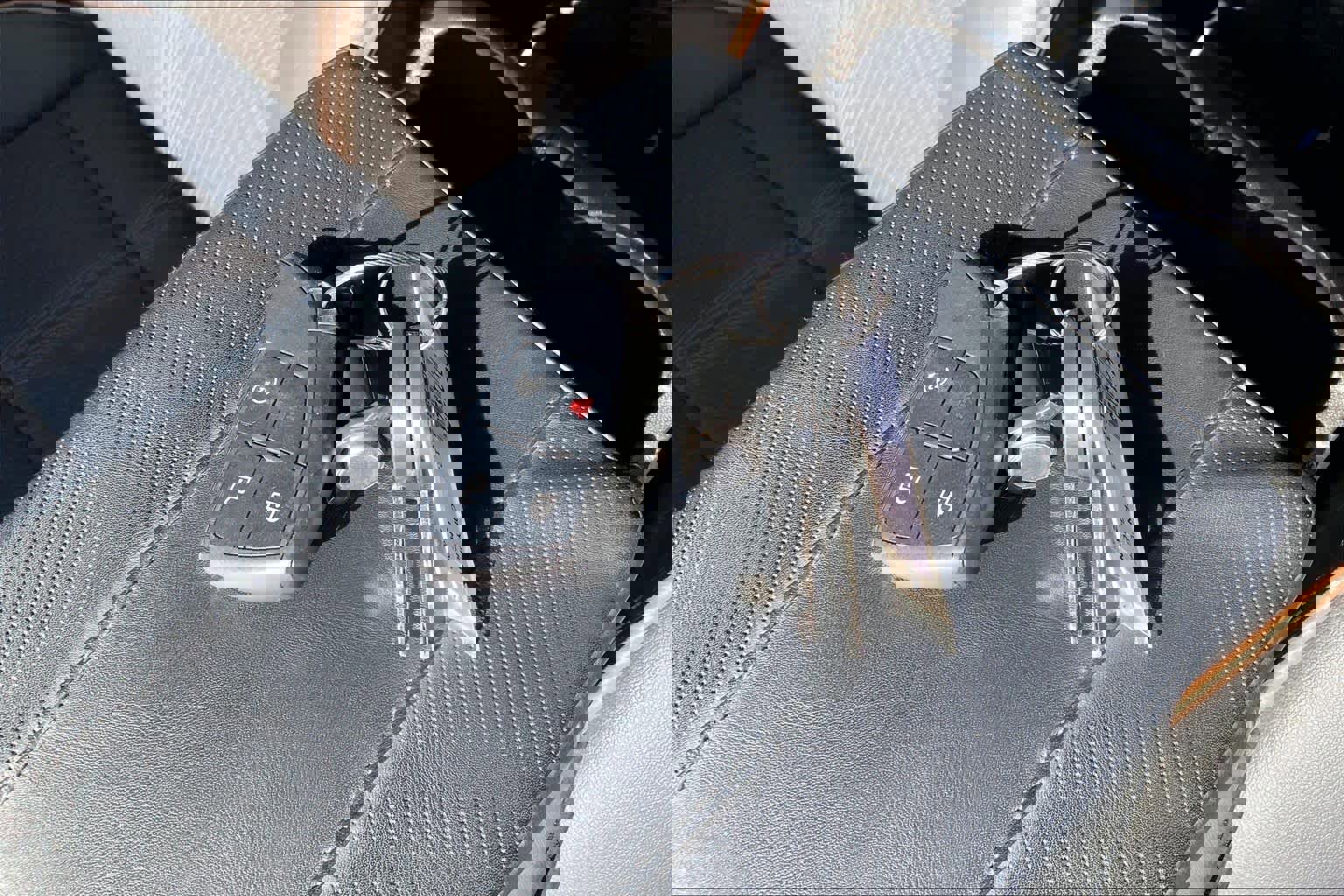 Used 2024 GMC Canyon AT4 w/ Canyon Safety Plus Package image 14