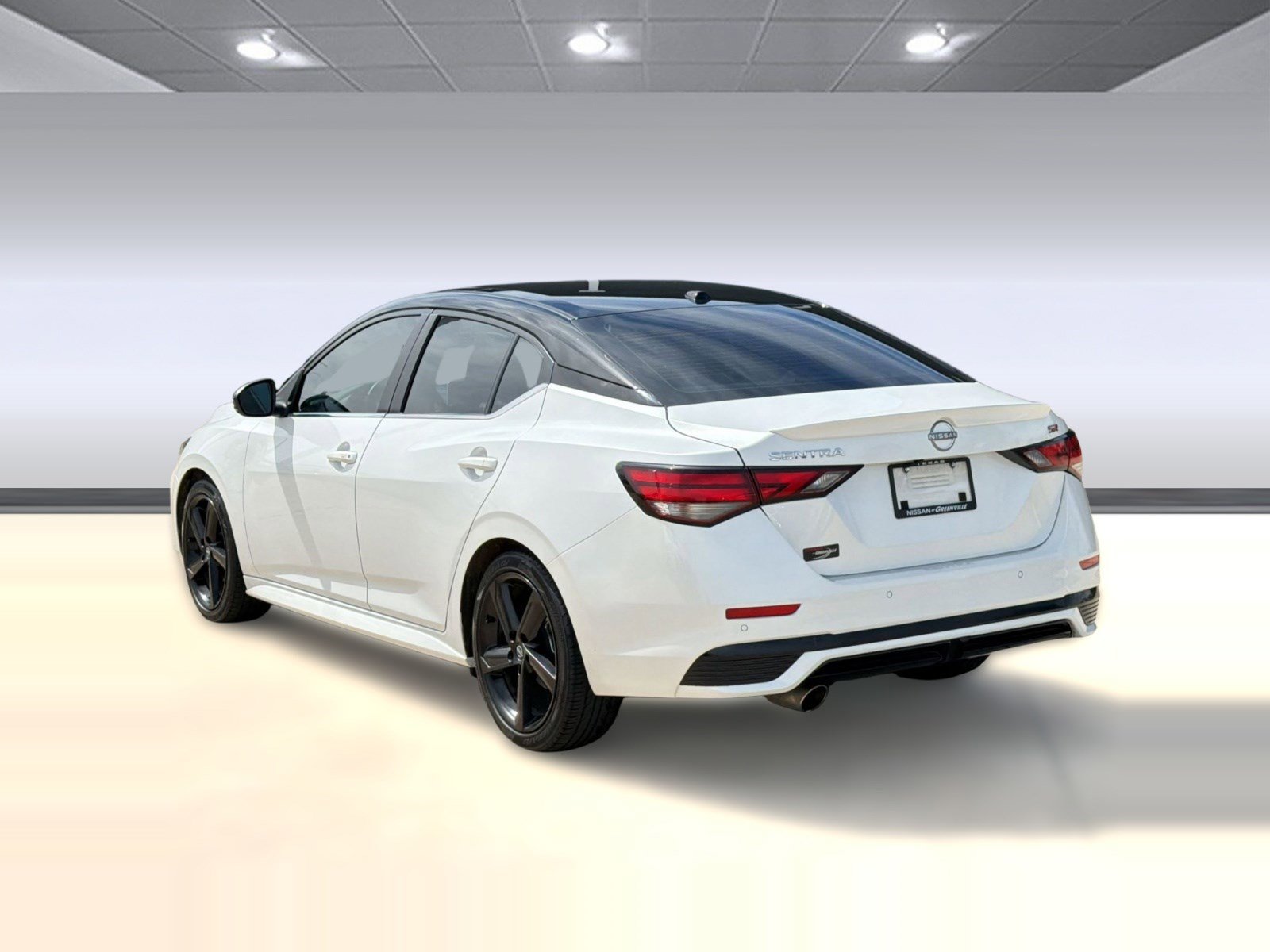 Used 2024 Nissan Sentra SR image 3