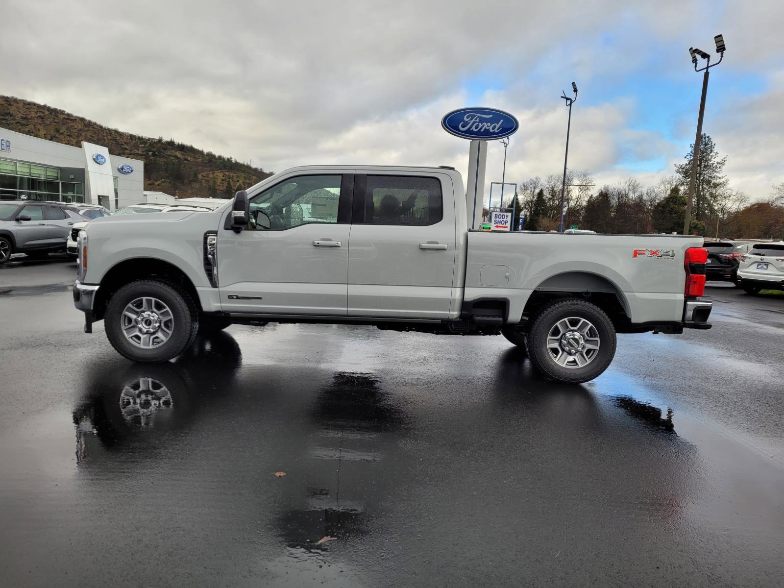 New 2026 Ford F250 Lariat w/ FX4 Off-Road Package image 8