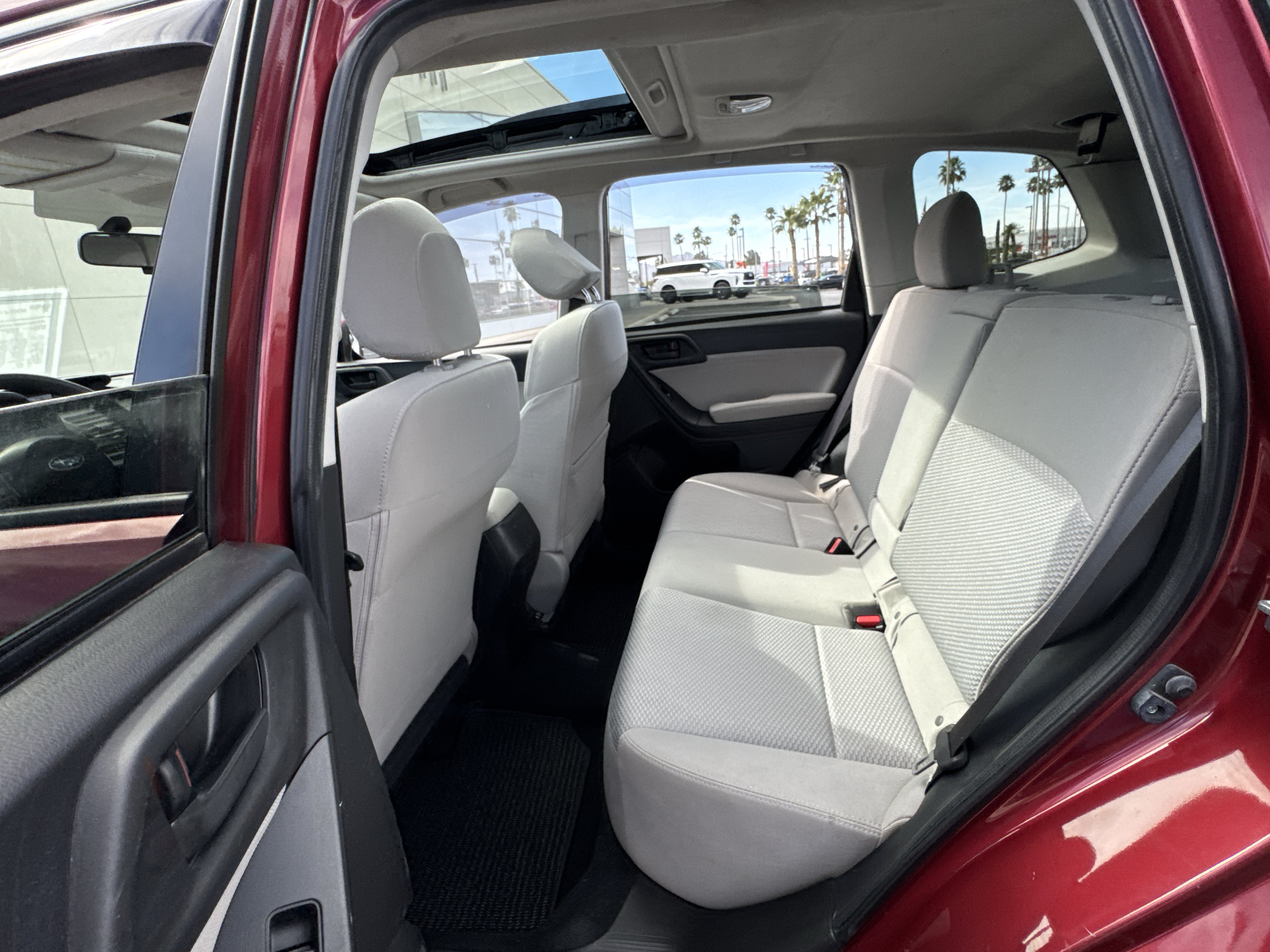 Used 2015 Subaru Forester 2.5i Premium AWD/4WD image 26